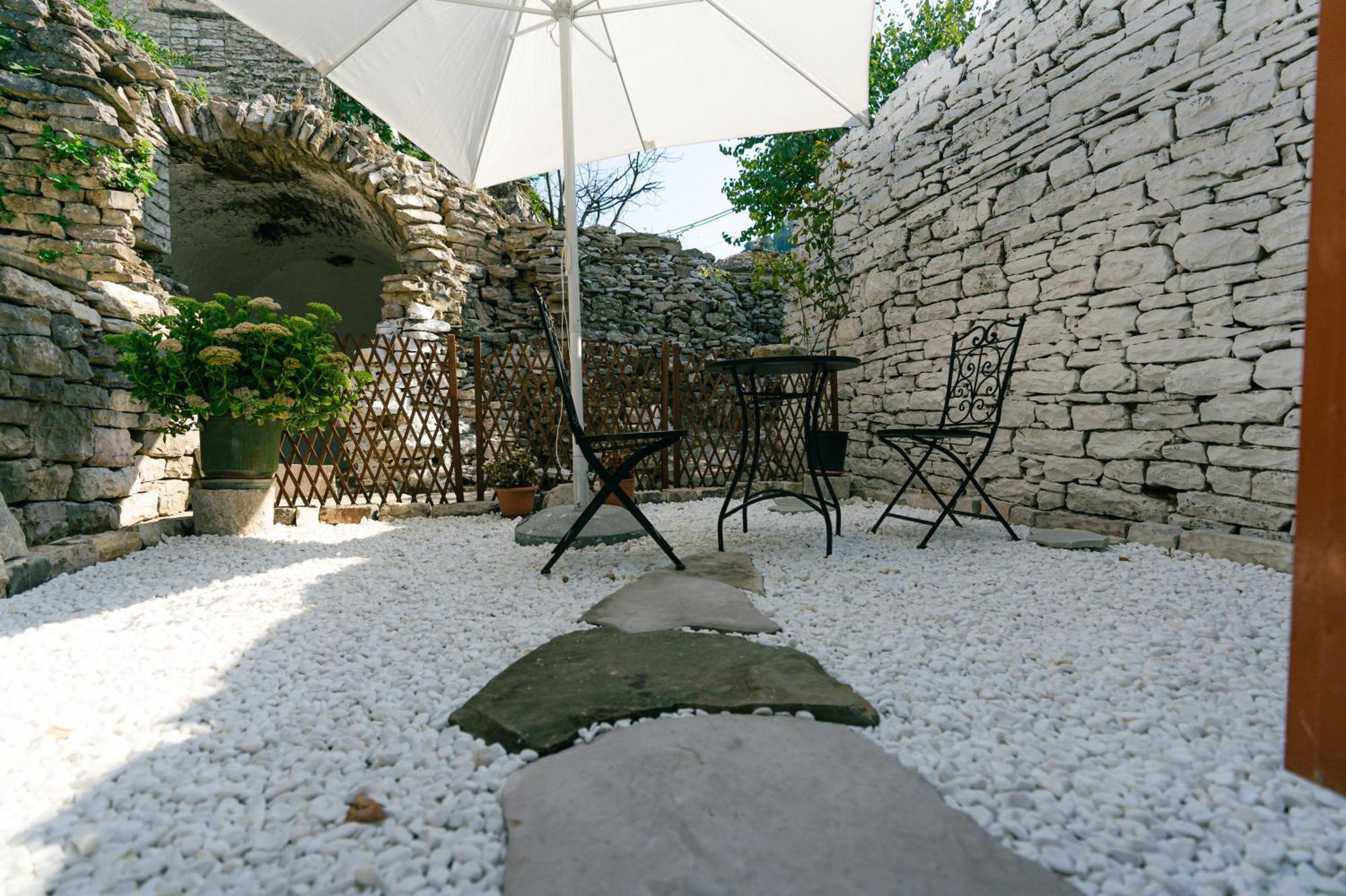 Petrichor 호텔 Gjirokastër 객실 사진